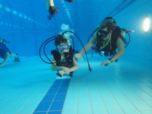 Tauchausbildung Schwimmbad
